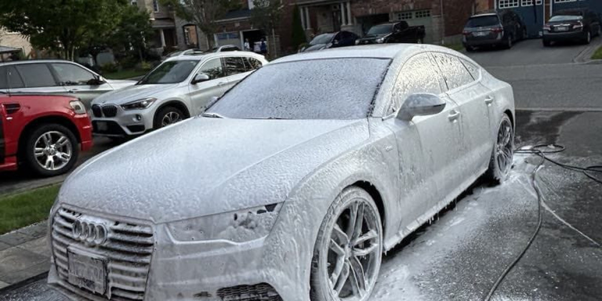 How Full Detailing Restores Your Car’s Showroom Look—Fast!